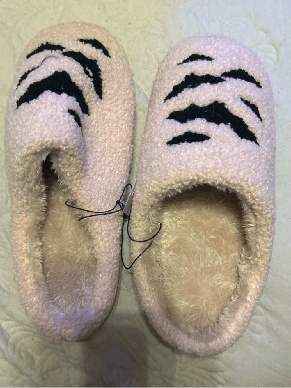 Maurices Pink Plush Slip-On Slippers with Black Heart Accents